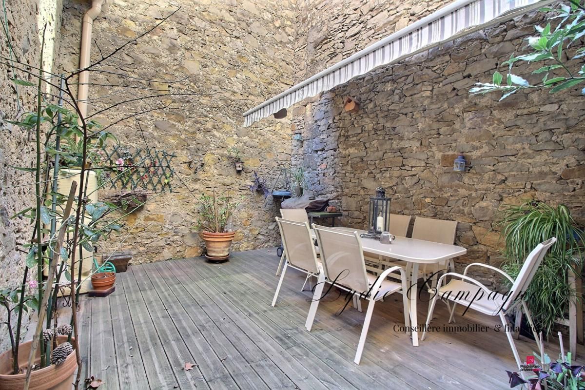 CONILHAC-CORBIERES Maison familiale patio garage Conilhac Corbieres 6 pièce(s) 156 m2 2