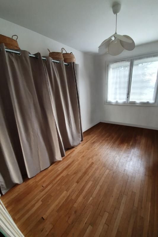 CHATEAUROUX Maison de ville Chateauroux 4 pièce(s) 100 m2 4