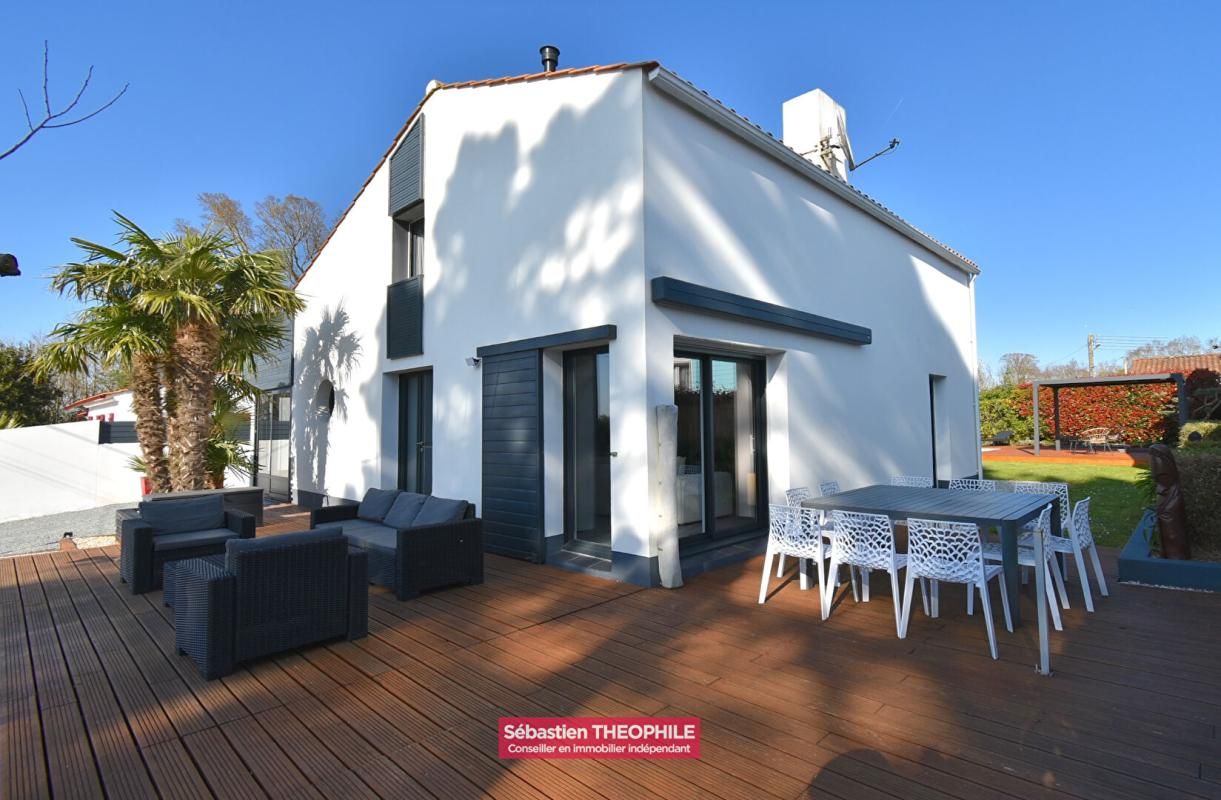 SAINT-GILLES-CROIX-DE-VIE Maison d'Architecte T6 proche Saint-Gilles-Croix-de-Vie 2