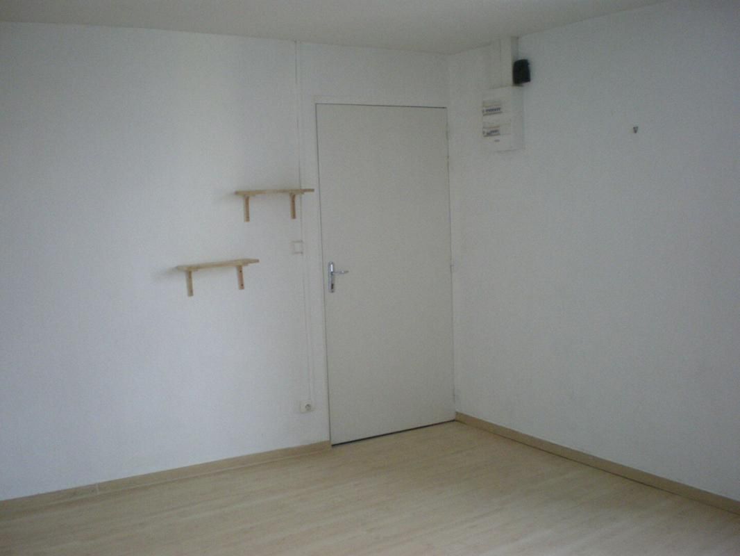 CABASSE STUDIO 27 m² vendu loué - 380 4