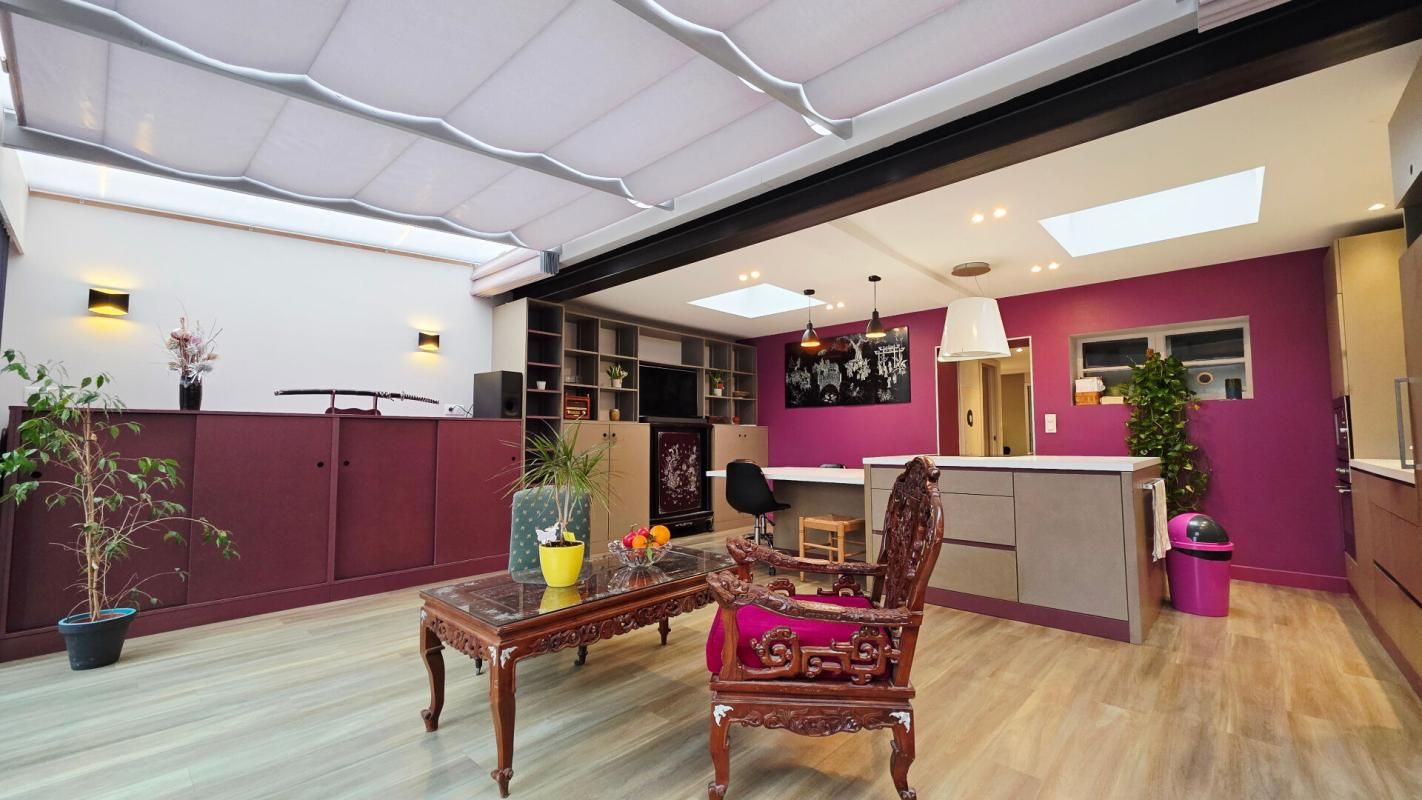 BOURGES BOURGES MAISON DE 136 M² 5 PIECES 3 CHAMBRES 2 LOGEMENTS 4