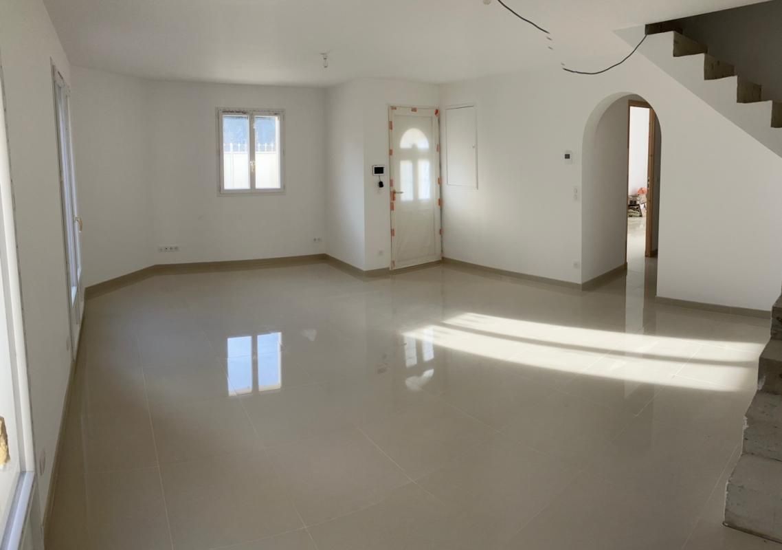 THOIRY Ensemble composé de 2 maisons 2