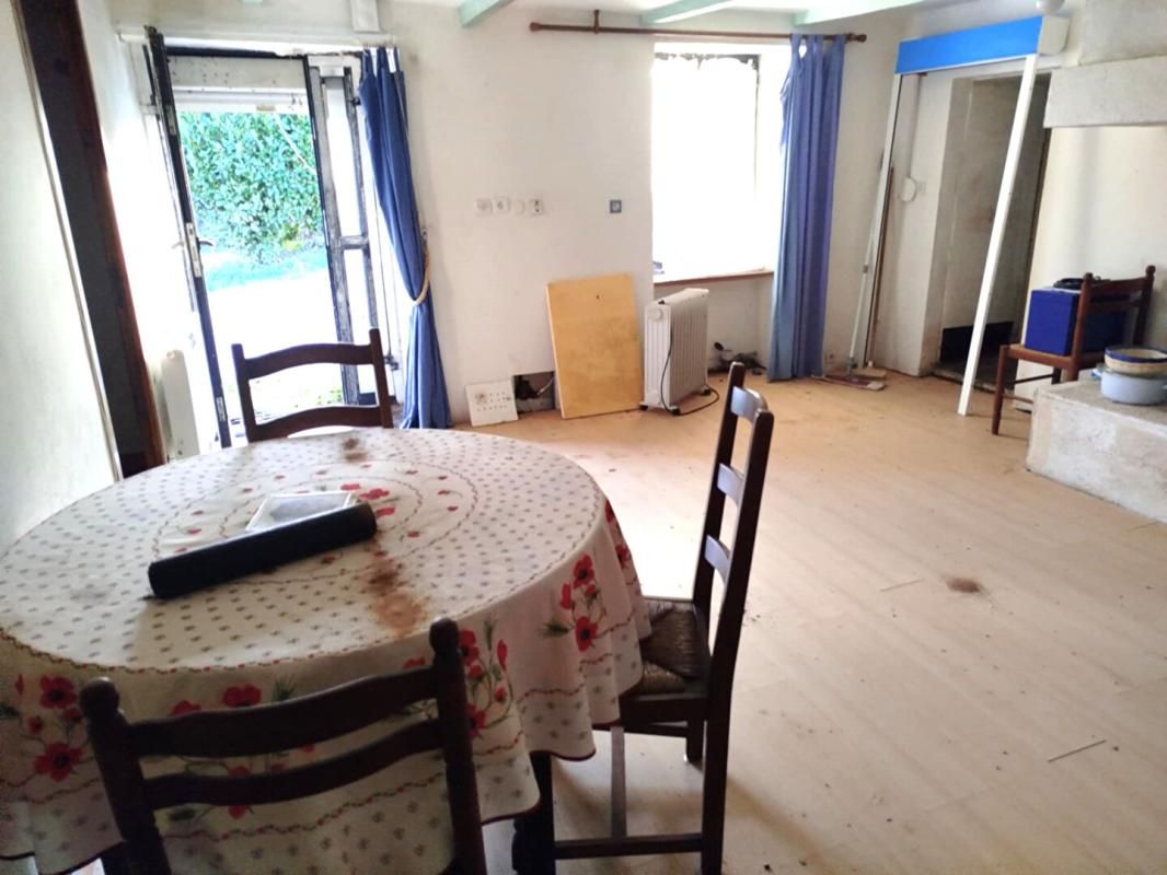 PLUMÉLIAU-BIEUZY Maison de bourg 2