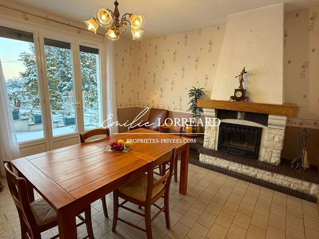 CHAMPAGNE Maison Champagné 4 pièce(s) environ 82 m2 2