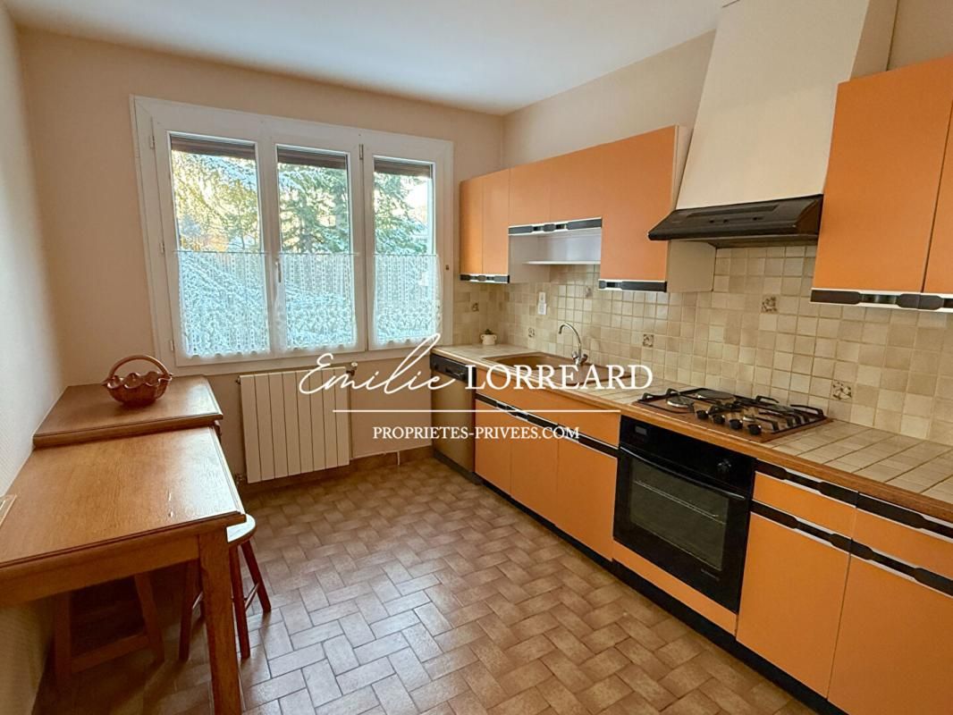 CHAMPAGNE Maison Champagné 4 pièce(s) environ 82 m2 3