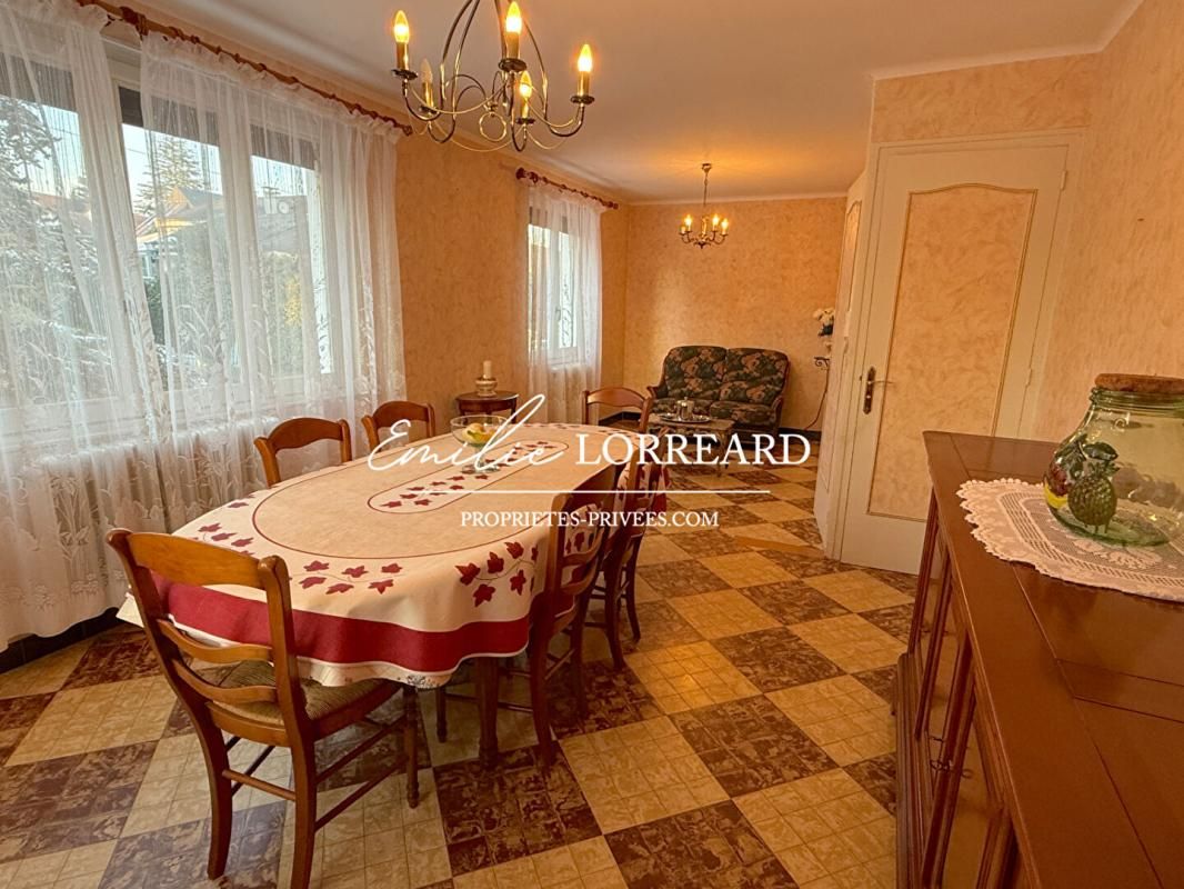 CHAMPAGNE Maison Champagné 4 pièce(s) environ 82 m2 4