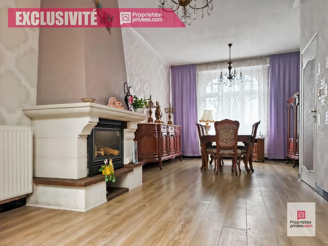 ROUBAIX Roubaix Vélodrome, maison 1930 semi individuelle avec 2 chambres, combles aménageables, jardin 2