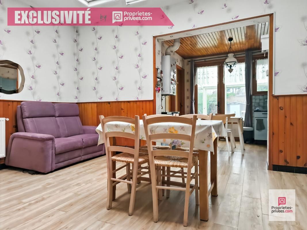 ROUBAIX Roubaix Vélodrome, maison 1930 semi individuelle avec 2 chambres, combles aménageables, jardin 4