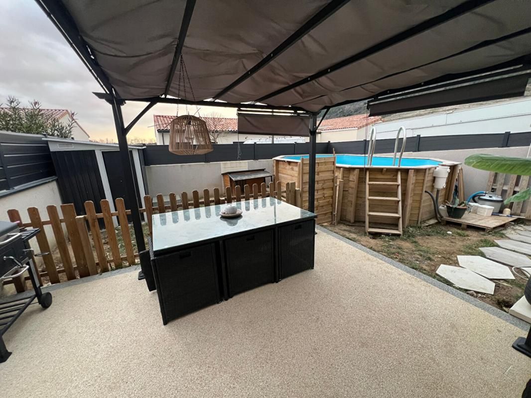 GUILHERAND-GRANGES Maison 4 pièce(s) 96 m2, garage 4