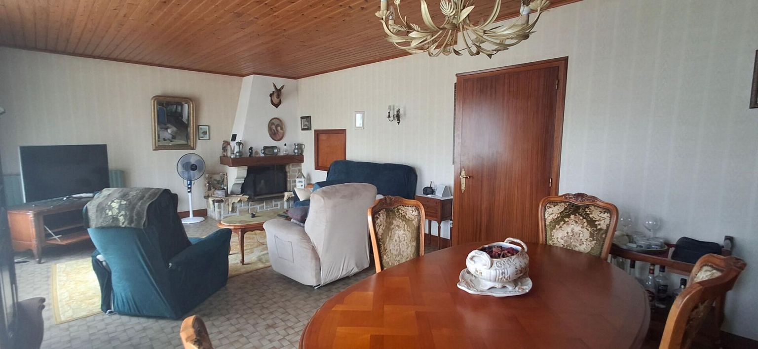 NALLIERS Maison  5 pièce(s) 87 m2 4