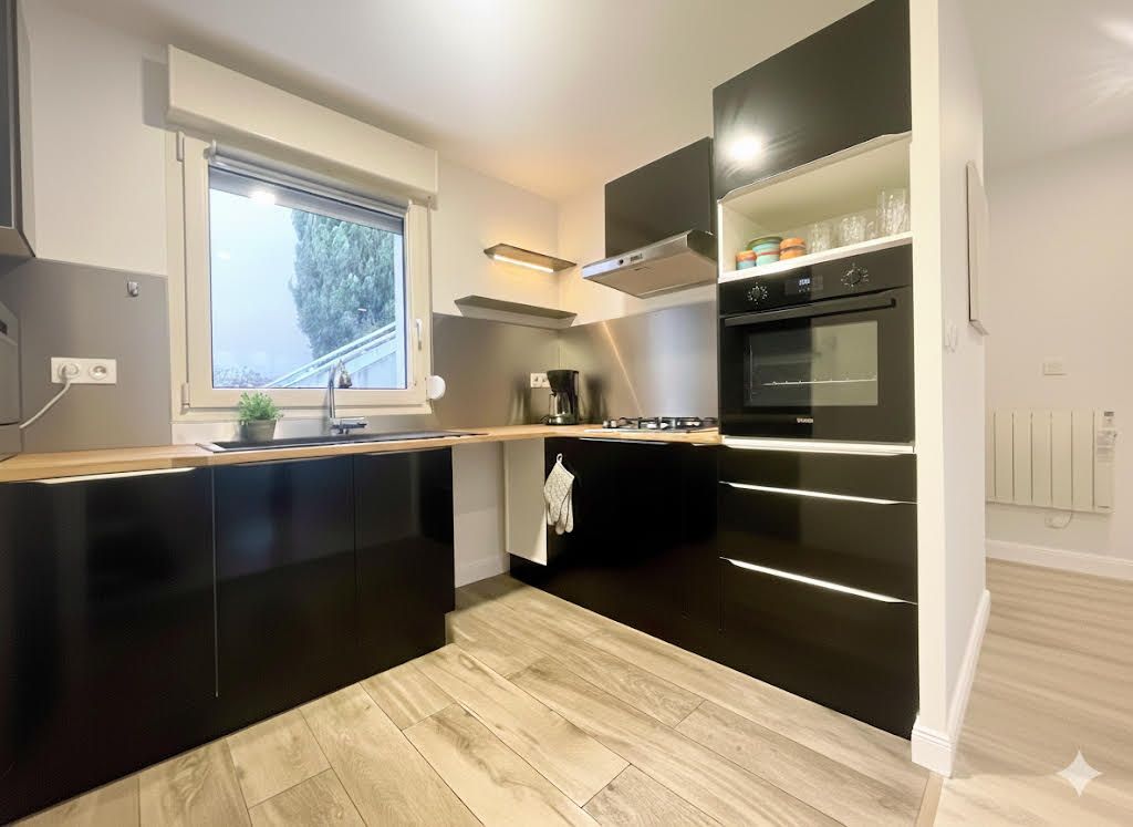 MERIGNAC Appartement Merignac 2 pièce(s) 47 m2 + jardin + place de parking 2