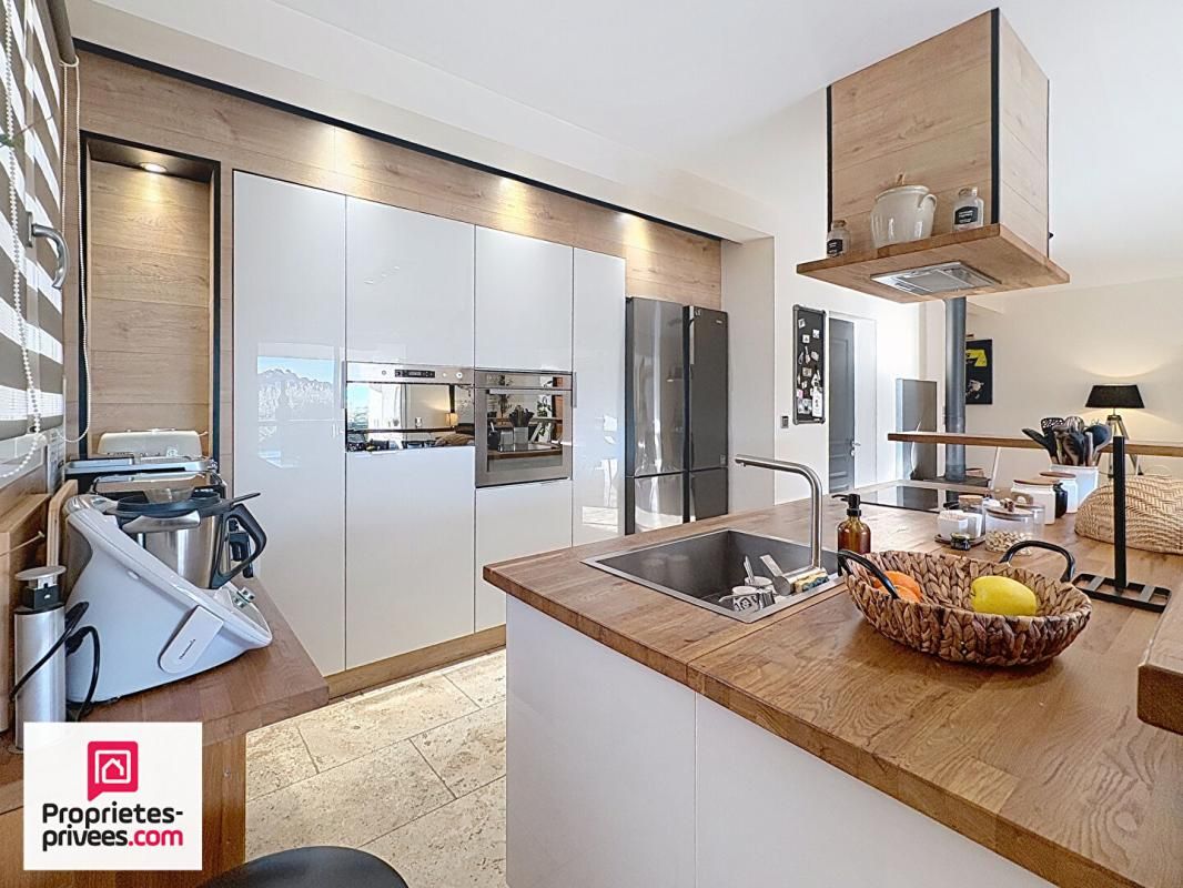 RIANS VILLA T5 AVEC PISCINE ET GARAGES 3