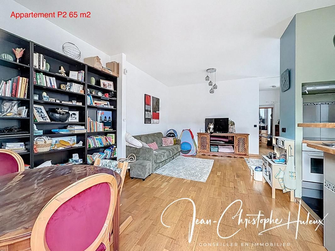 NIMES 30000 NIMES Immeuble de 3 Appartements loués 3