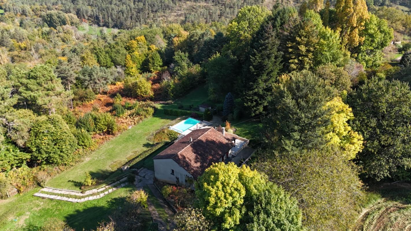 FLEURAC Belle maison avec piscine et gîte 3