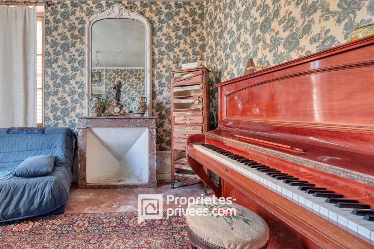 FONTENAY-LES-BRIIS Maison bourgeoise à réhabiliter et sa grange en pierres 2