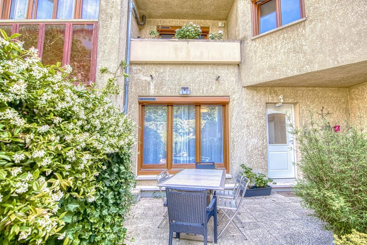 VERSAILLES Maison de ville, 6 pièces, hyper centre Notre-Dame, double box intégré 3