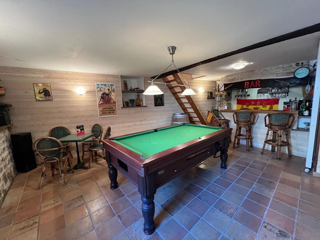 SAINT-MAIXENT-L'ECOLE Maison St Maixent L Ecole 7 pièce(s) 193 m2 3