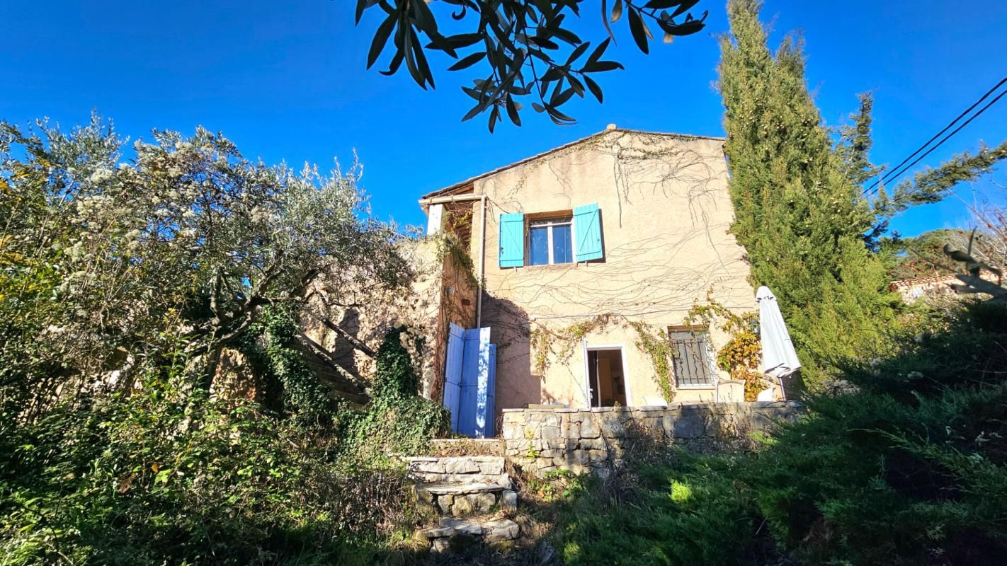 Villa de plus de 200 m2 avec 3 gîtes indépendants