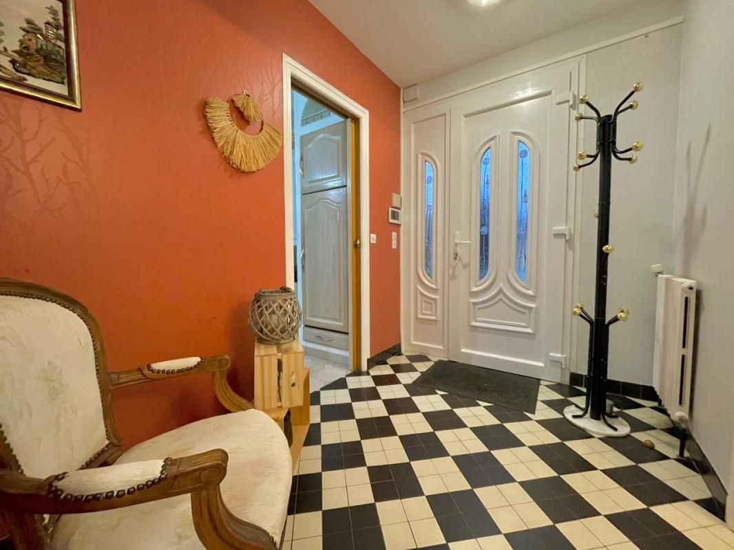 COULOMMIERS Maison Coulommiers Proche centre 7 pièce(s) 5 chambres 160 m2 1