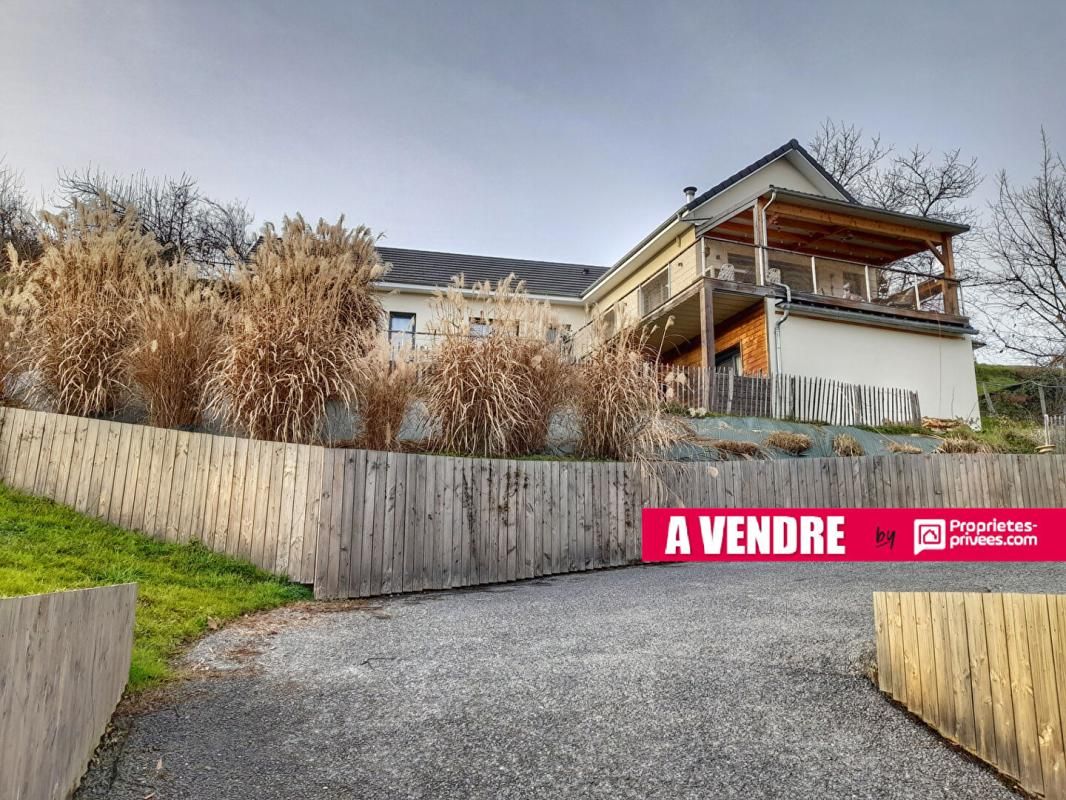 ASSON Maison contemporaine de 160m2 avec grand jardin arboré et vue Pyrénées 1