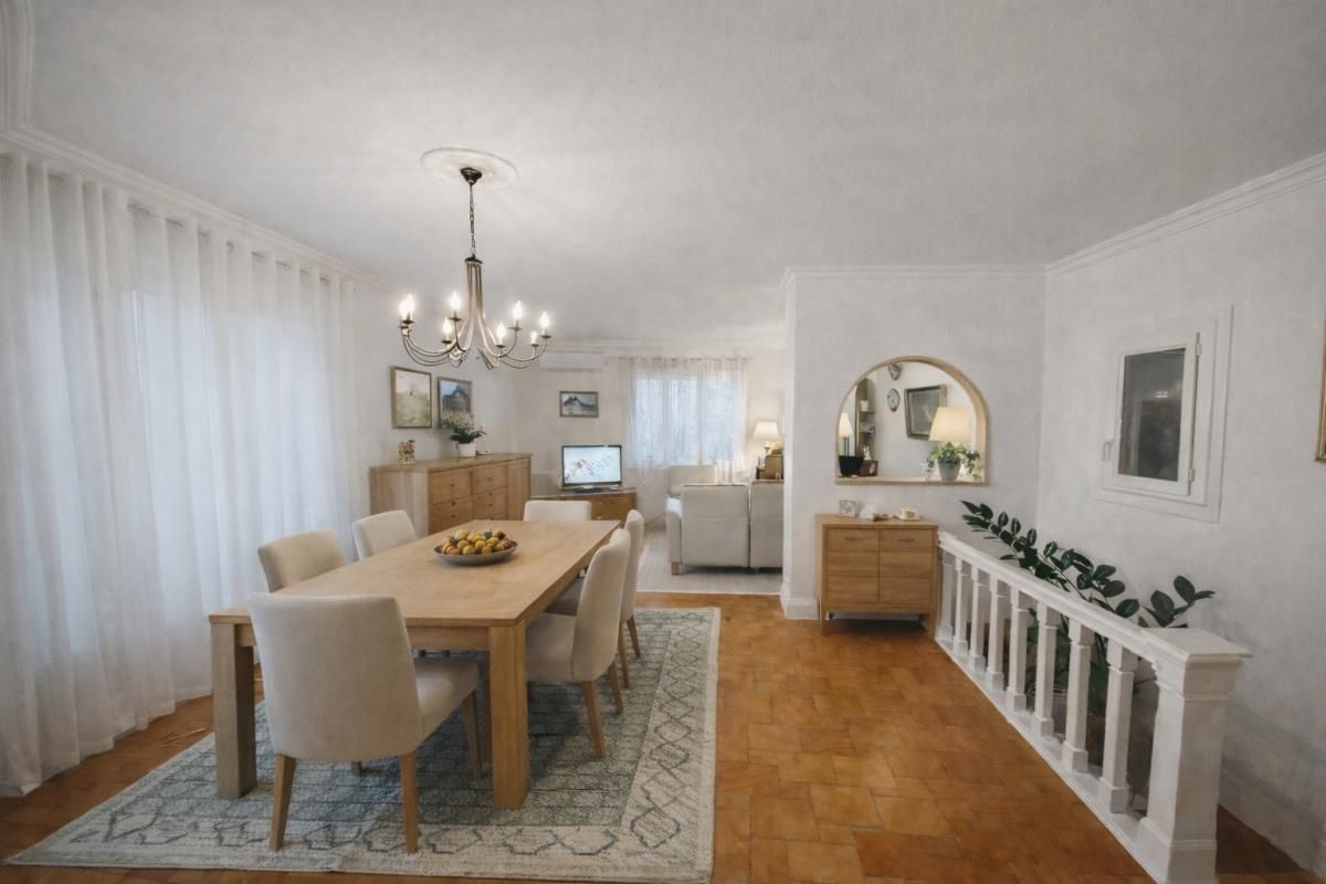 SIX-FOURS-LES-PLAGES Maison Six-fours-les plages - 4 chambres - Jardin Garage - Terrain 683m² 2