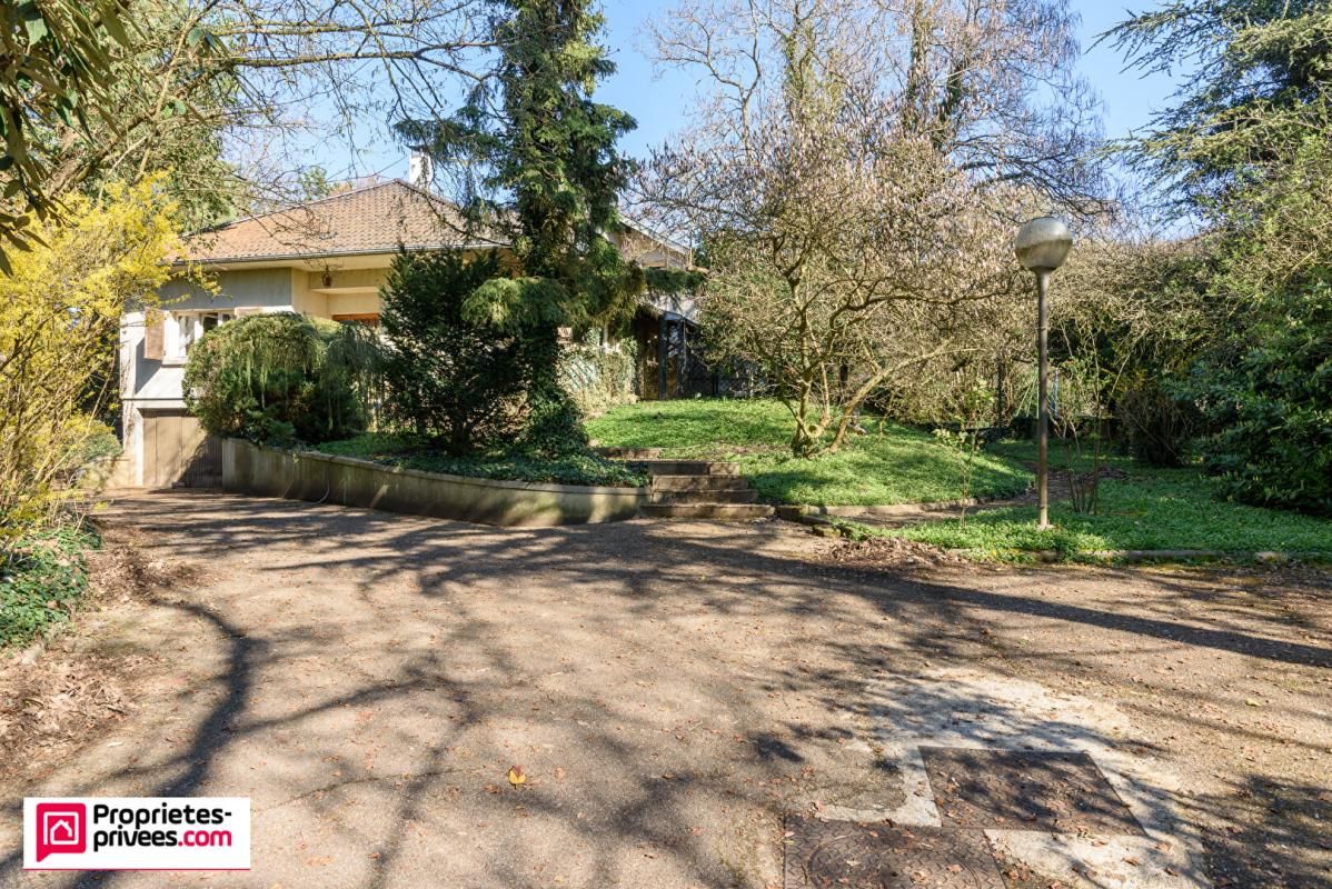 SCY-CHAZELLES Maison Scy-Chazelles 10 pièces 4