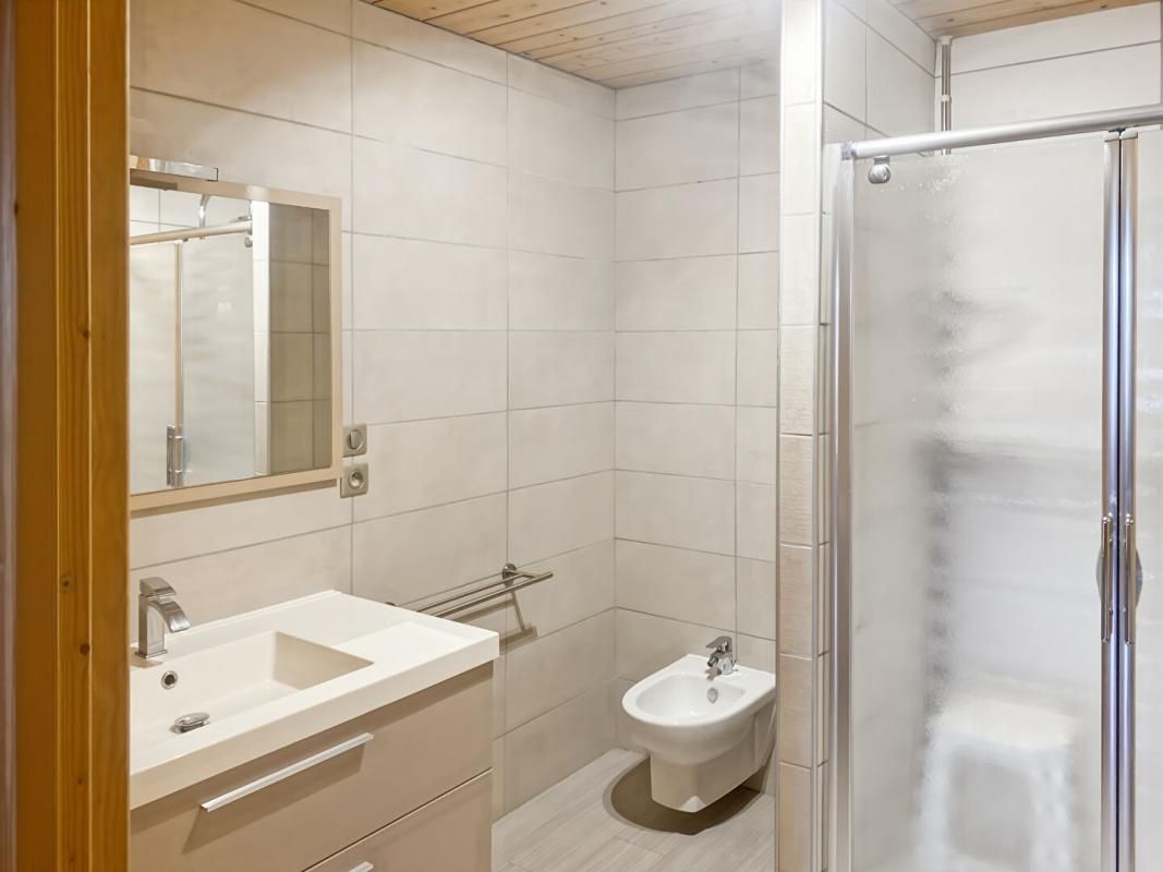 DOUBS Appartement Doubs 3 pièce(s) 70 m2  950  Charges Comprises 4