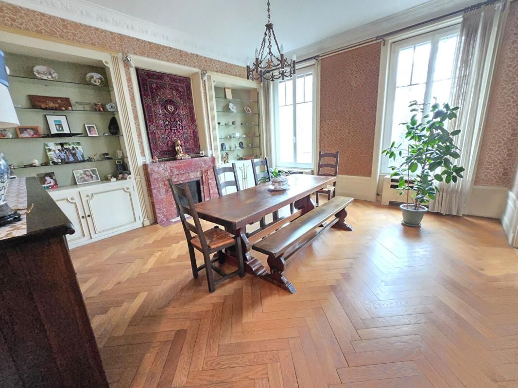 Appartement Lyon 6 pièces 186 m2
