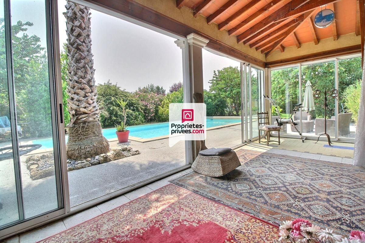 SAINT-CHAPTES Maison 5 chambres 230 m² avec piscine à Saint Chaptes 2