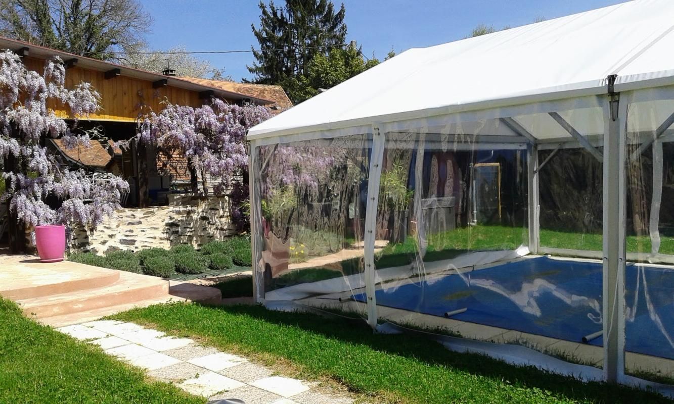 SARRAZAC Maison Sarrazac 8 pièce(s) 210 m2 2