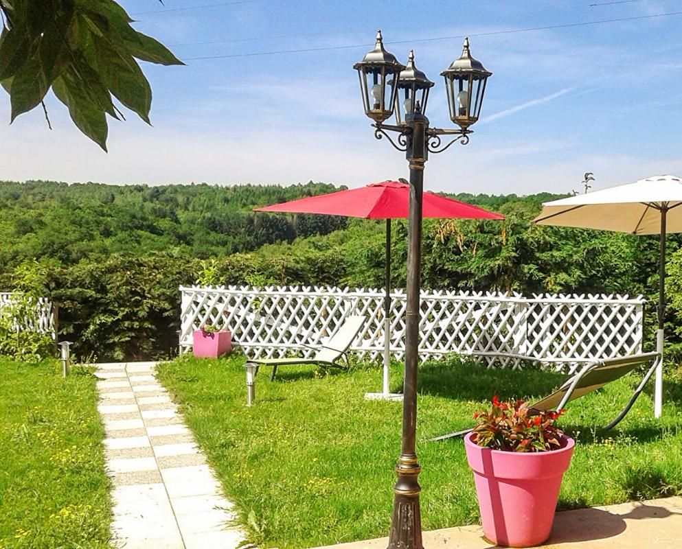 SARRAZAC Maison Sarrazac 8 pièce(s) 210 m2 3