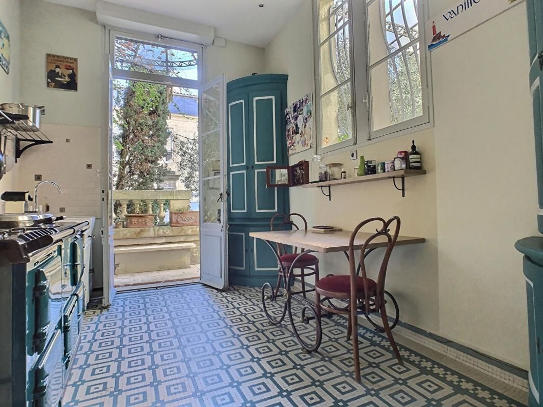 BORDEAUX Vente Demeure de prestige 310m2 Bordeaux (33000) 4