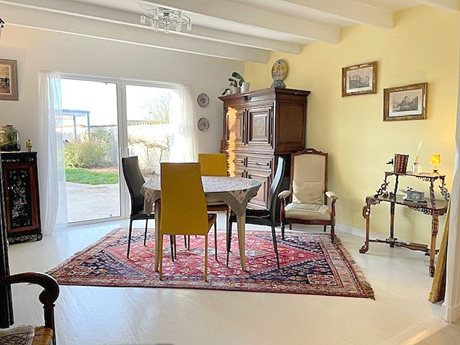 BENON Charentaise d'exception - 260 m² de charme, volumes et caractère 2