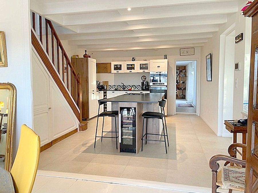 BENON Charentaise d'exception - 260 m² de charme, volumes et caractère 3