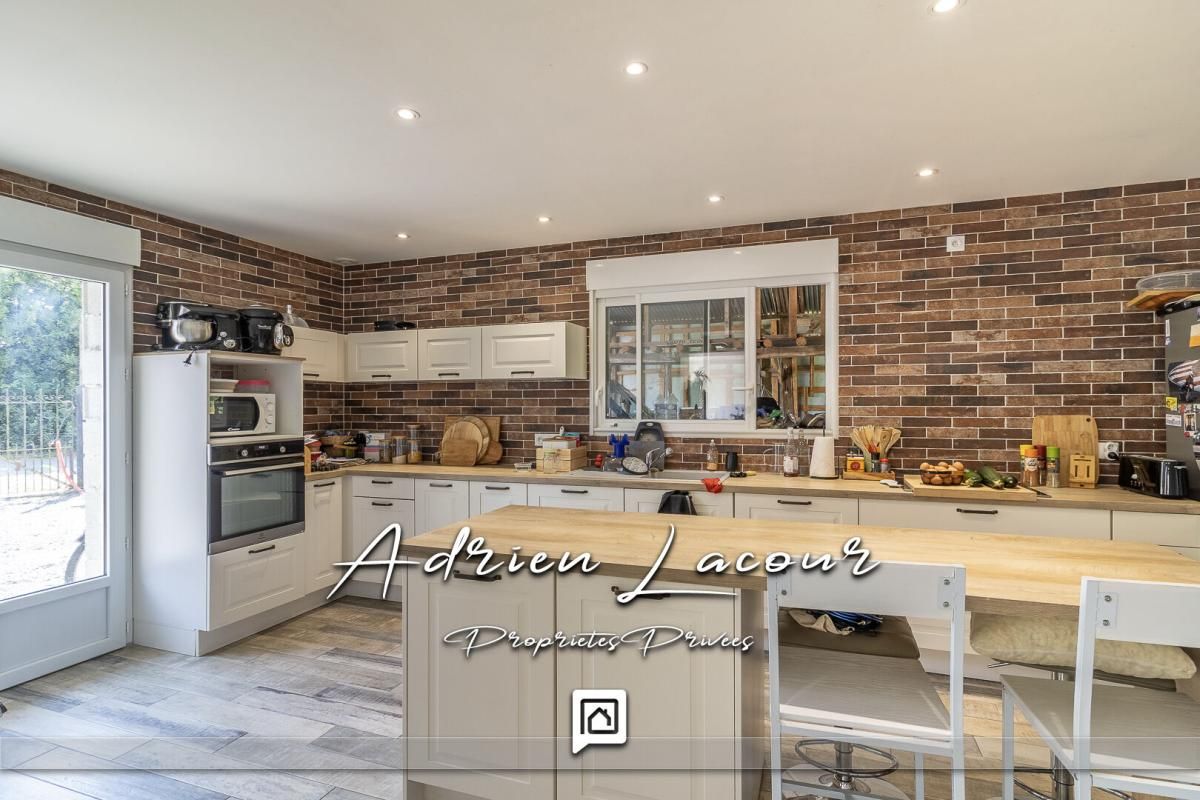 ROMORANTIN-LANTHENAY Maison Romorantin Lanthenay 7 pièce(s) 149 m2 4