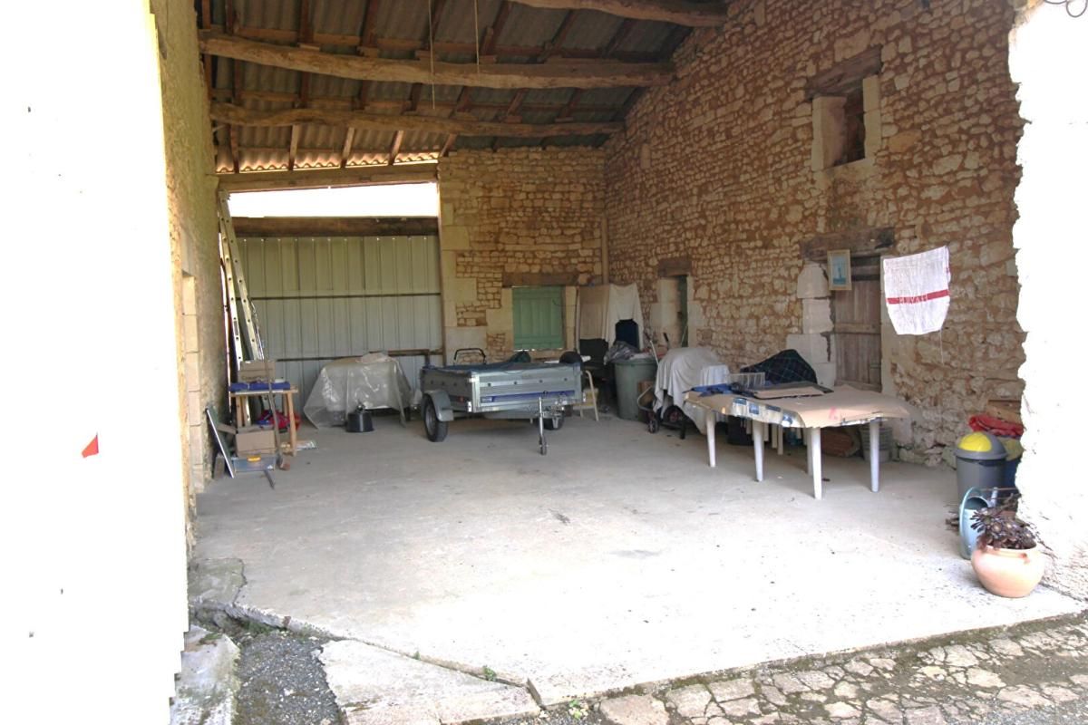 PONS PONS - 17800 - Maison 3 ch -157 m2 + Dépendances 130 m² 3
