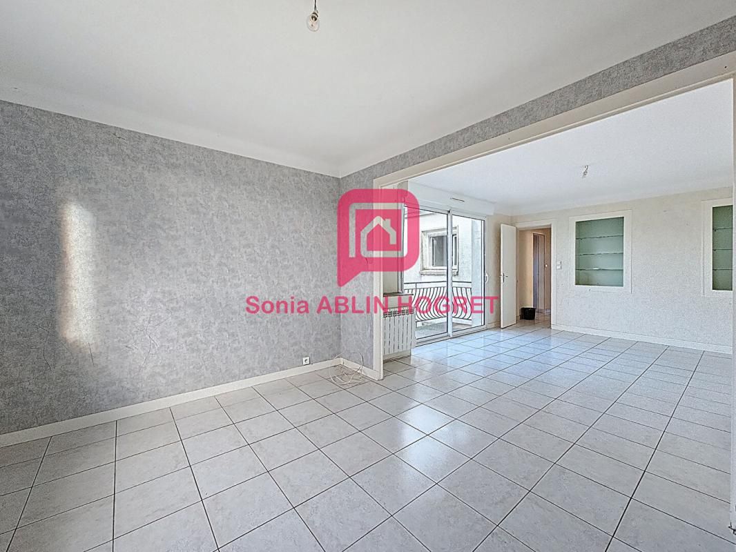 CRAON Immeuble avec deux appartements 3