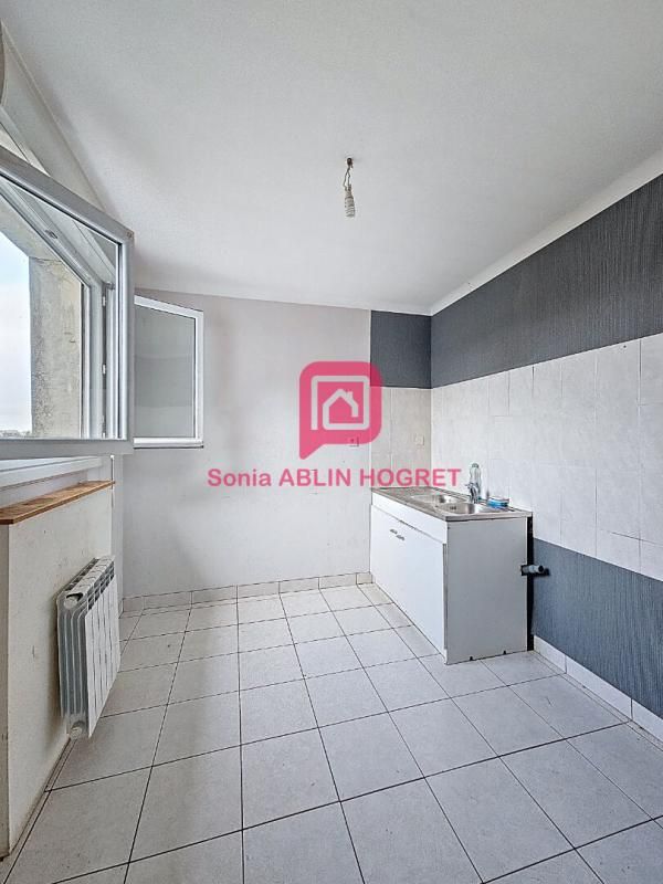 CRAON Immeuble avec deux appartements 4