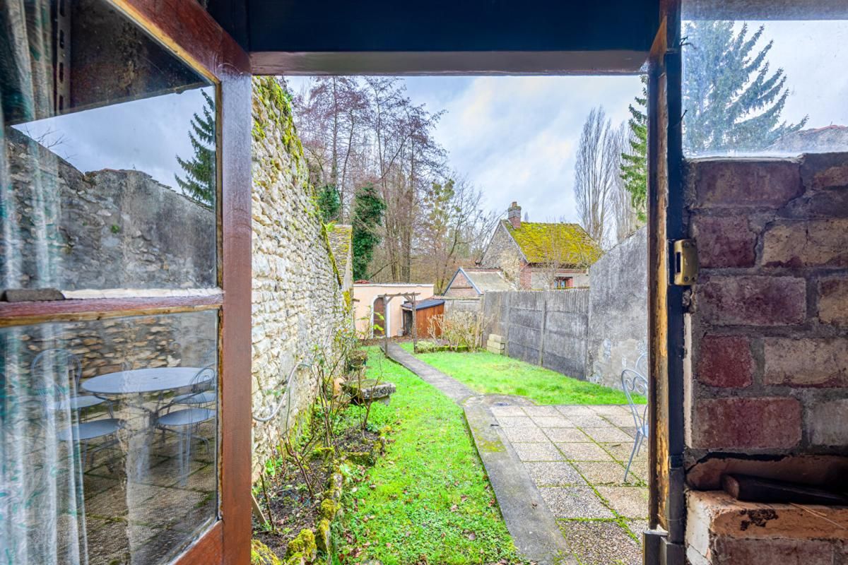 SAINT-CLAIR-SUR-EPTE Maison de charme XIXe  au coeur du Vexin, avec jardin en bord de l'eau 2