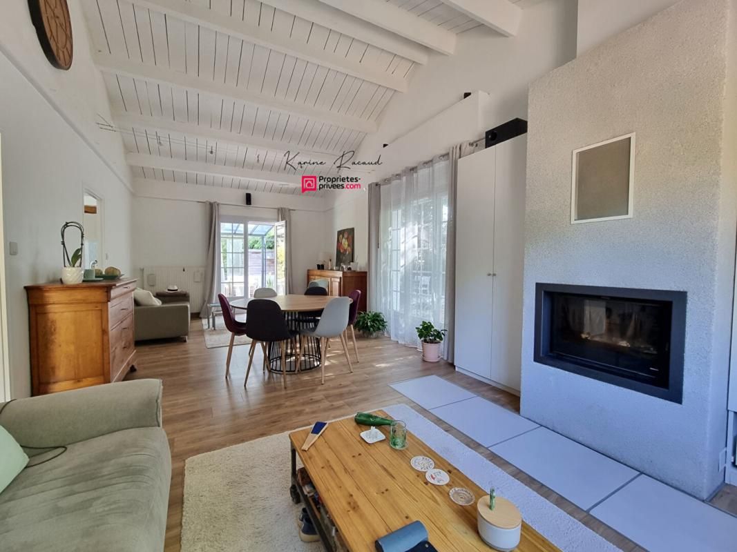 AUBIGNY-LES CLOUZEAUX Maison Aubigny Les Clouzeaux 6 pièce(s) 200 m2 1