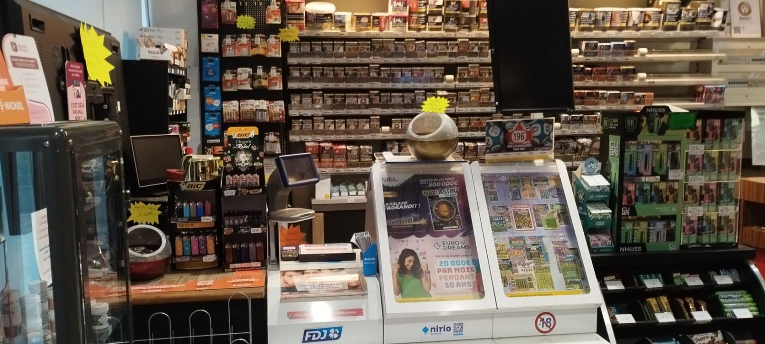 CHALON-SUR-SAONE 71100 CHALON SUR SAÔNE - Fonds de commerce BAR, TABAC, PRESSE,  FDJ  - PRODUITS LOCAUX 4