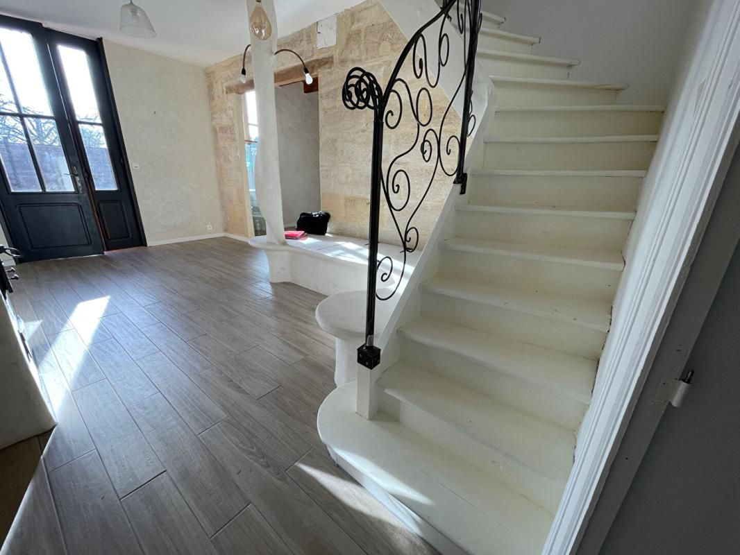 MONTPEYROUX Maison de campagne à Montpeyroux 5 pièce(s) 169 m2 2