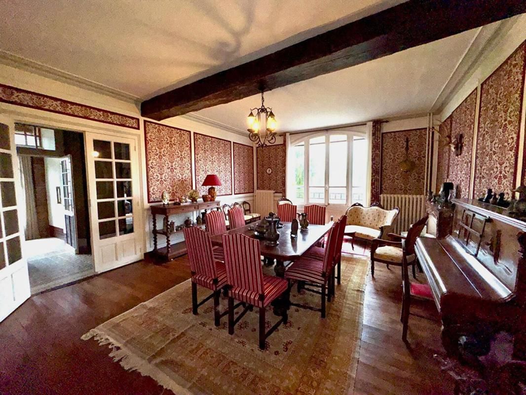 SOISSONS Corps de ferme médiévale 3