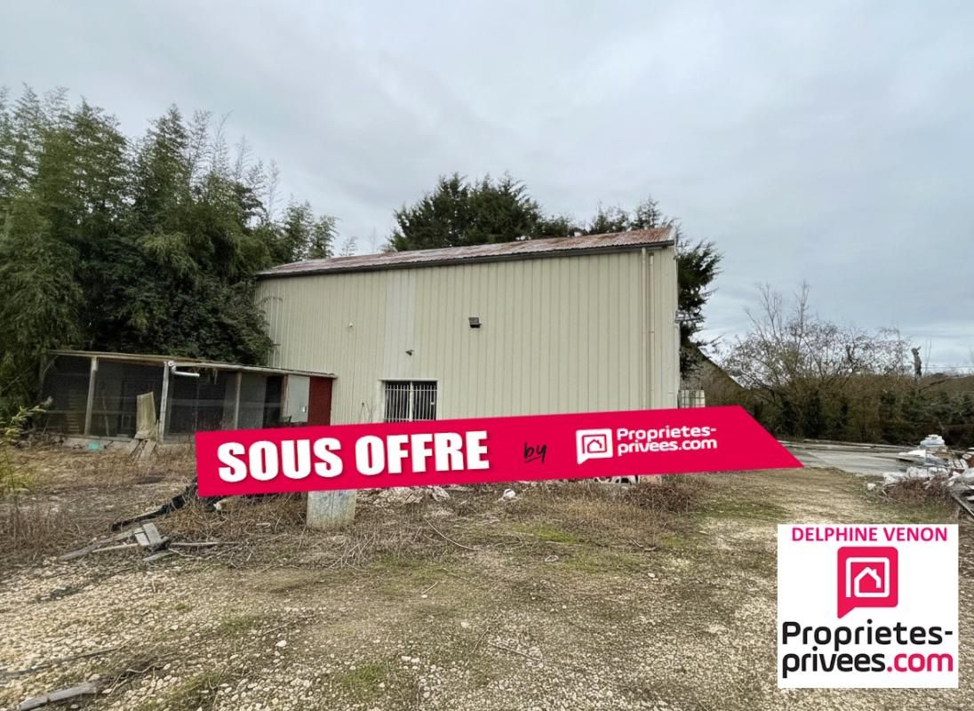 SAINT-MARTIN-D'ABBAT SAINT MARTIN D ABBAT - Local professionnel de 170 m² 2