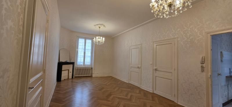 PERIGUEUX Maison avec garage 1