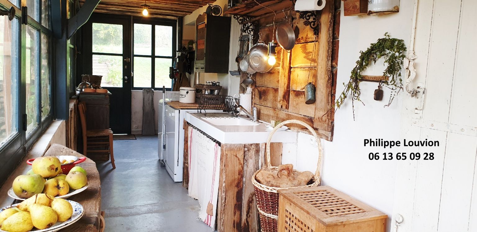 SAINT-MICHEL-DE-LAPUJADE Maison Saint Michel De Lapujade 7 pièce(s) 166 m2 4