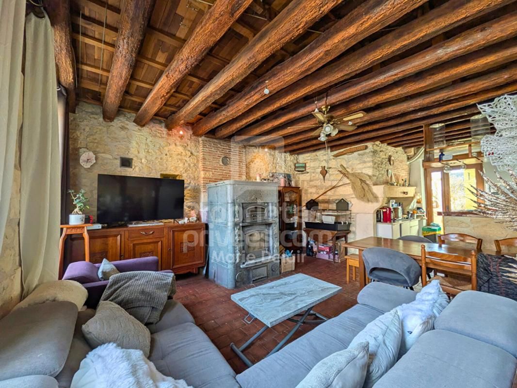 SAINT-ANDELAIN Maison Saint Andelain 5 pièce(s) 110,45 m2 3