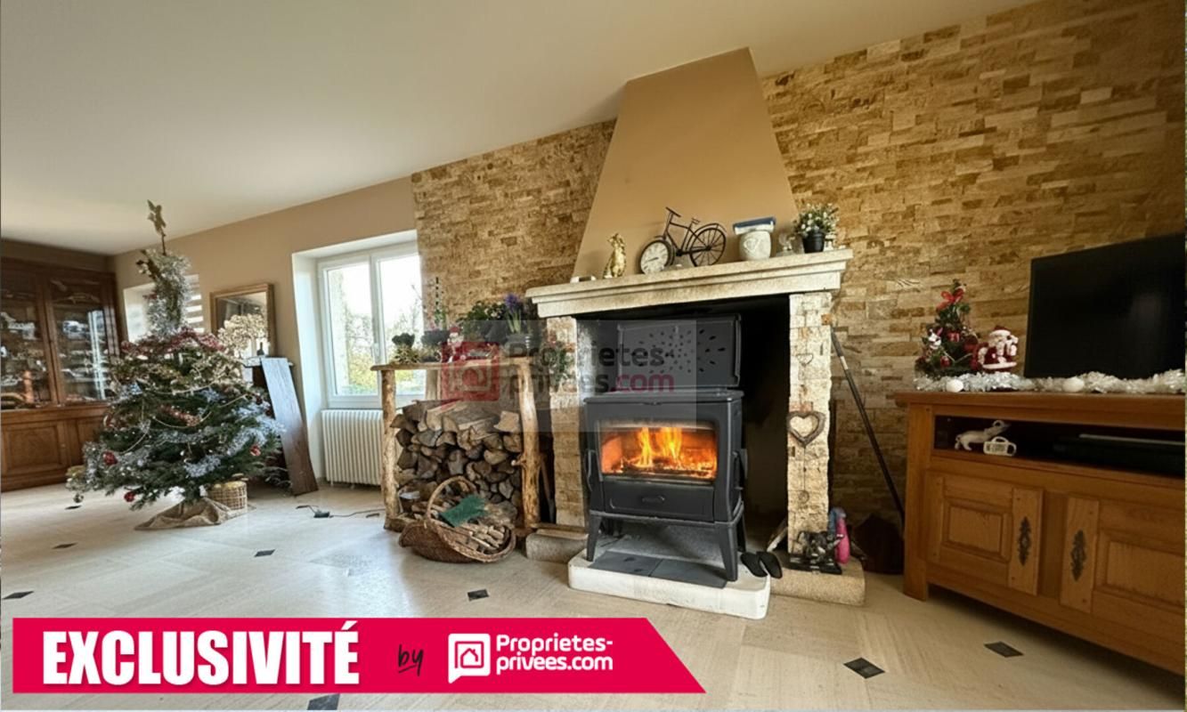 BRIVE-LA-GAILLARDE Maison familiale en pierres - Brive Ouest - Espace à vivre de PLAIN PIED - Terrain 5 038 m² 2