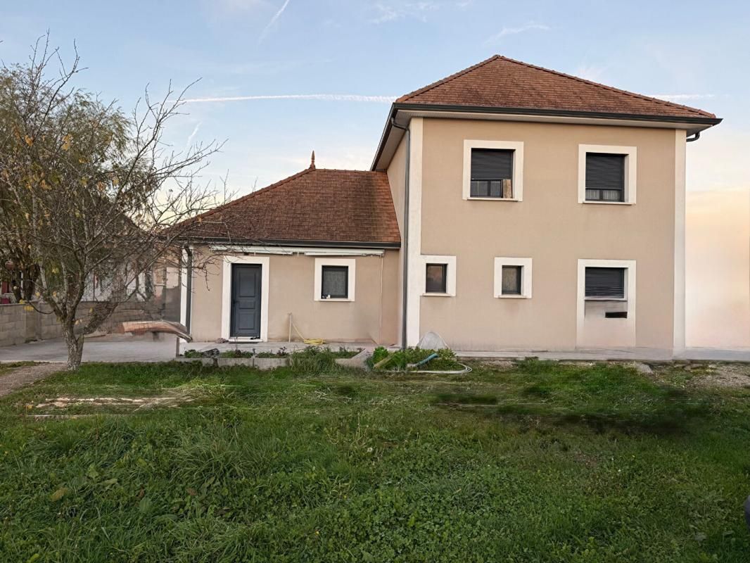 ALLERIOT Maison récente de 2015 à Allériot 7 pièce(s) 150 m2 DPE B GES A 2