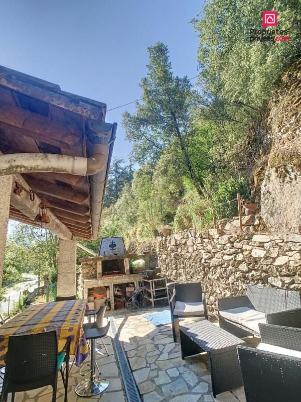 NOTRE-DAME-DE-LA-ROUVIERE Maison Notre Dame De La Rouviere 9 pièce(s) 140 m2 4